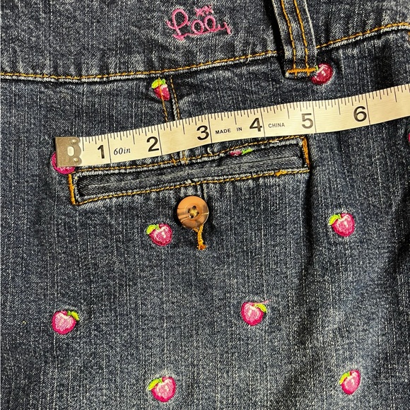 Lilly Pulitzer Embroidered Strawberry Pencil Denim Skirt. Size 6 RN88189. - Picture 14 of 15